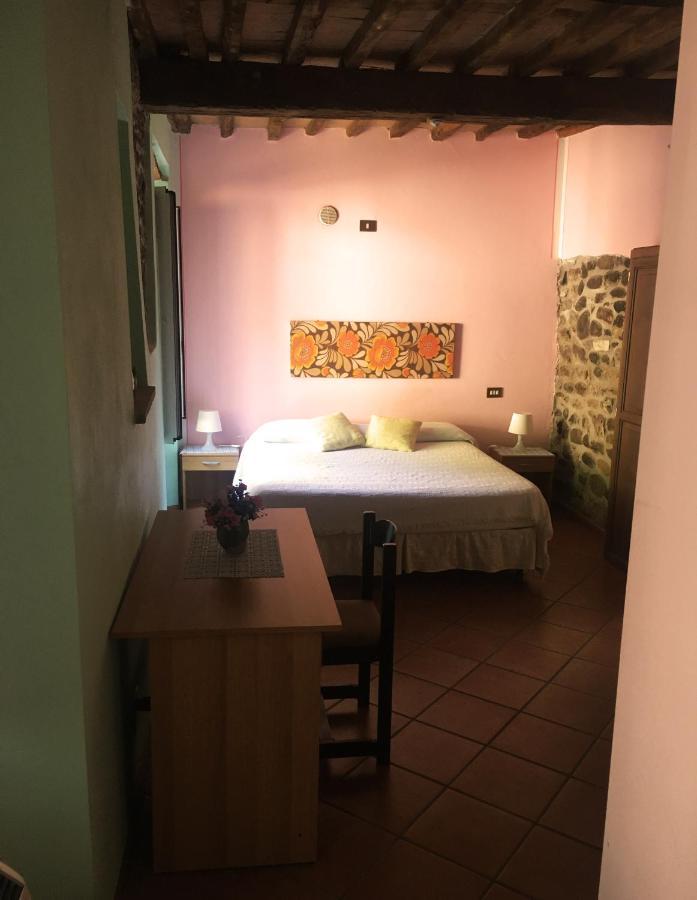 In Castello Hotel Gallicano Exterior photo